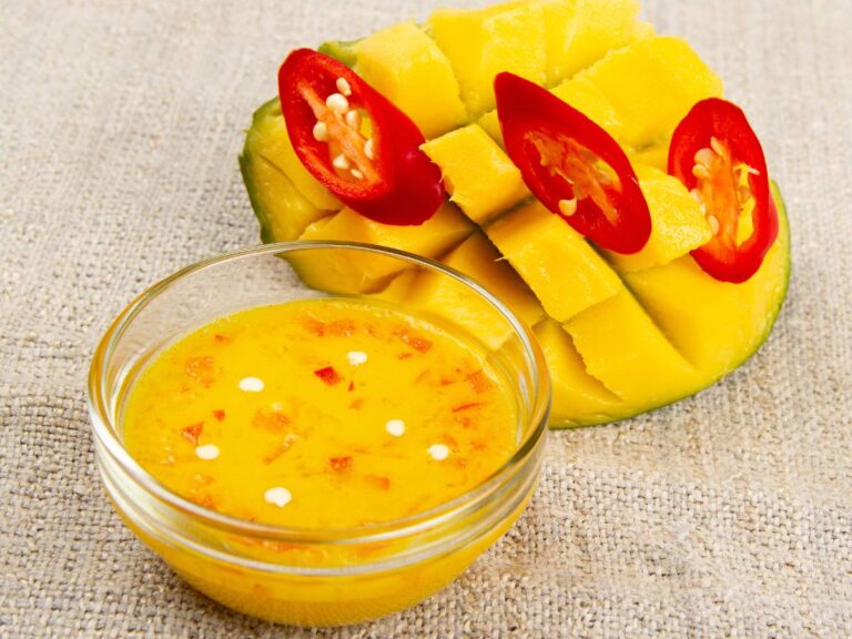 sos mango - chili propozycja podania