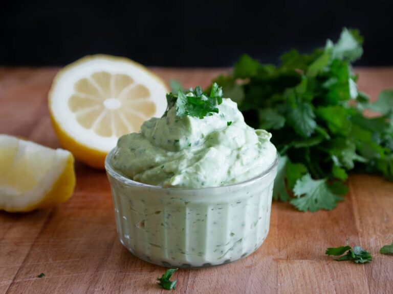 sos śmietanowo-ziołowy