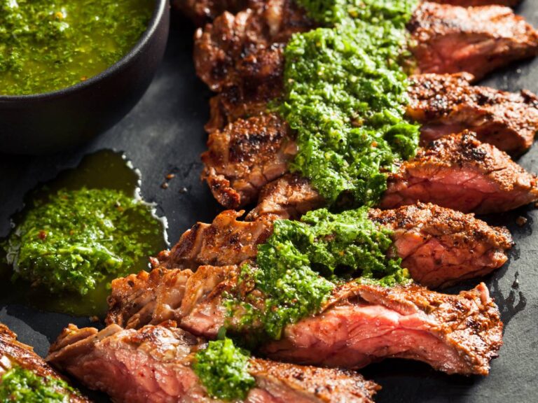 Propozycja podania - sos chimichurri