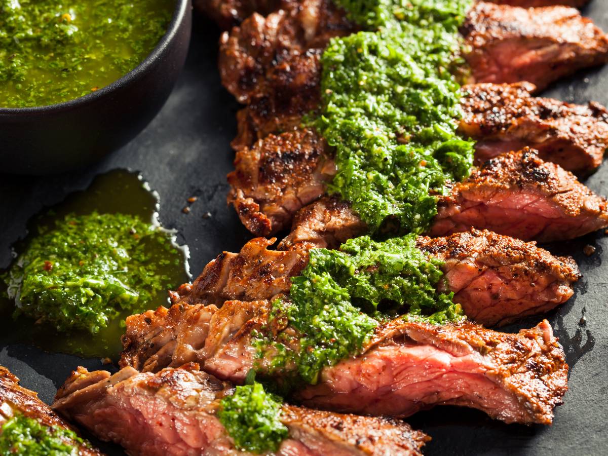 Propozycja podania - sos chimichurri