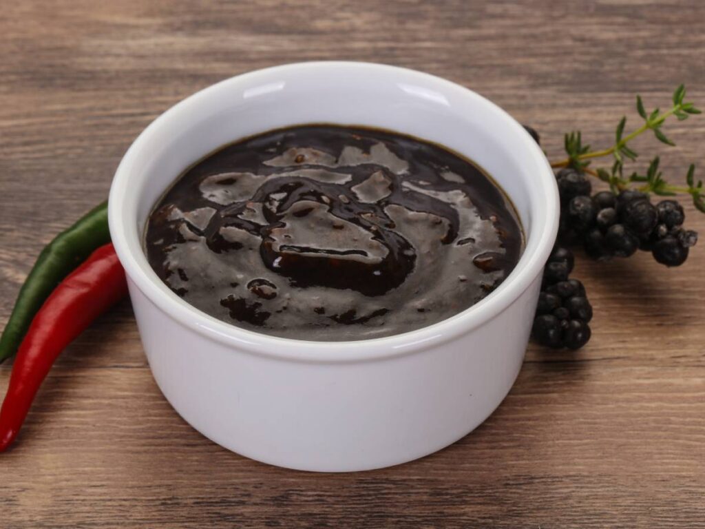 Miseczka sosu pieprzowego